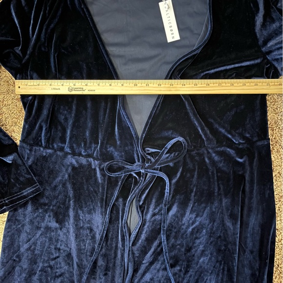 🔟 Baltic Born Velvet Duster | Navy Blue | Size 2XL - Picture 9 of 10